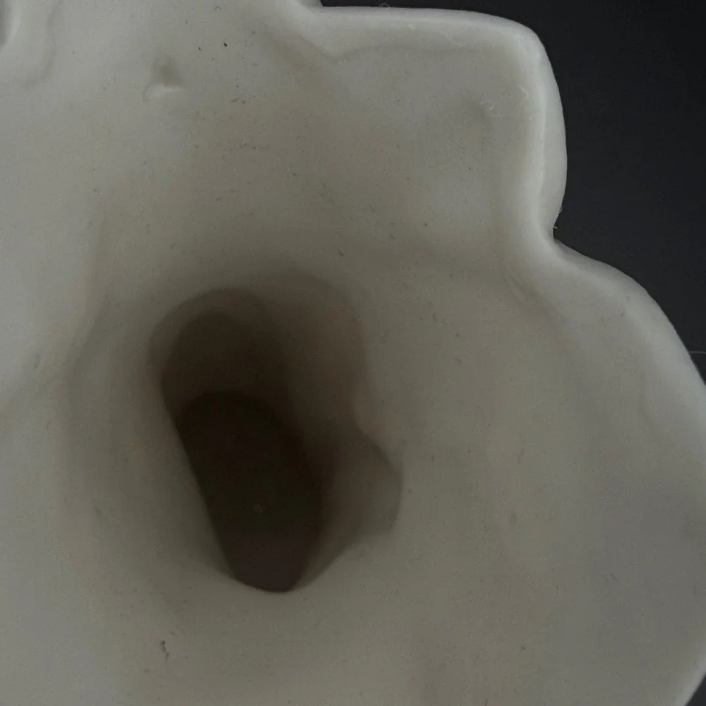 Vtg Mid Century Japan‎ White Bisque Porcelain Cherub Harp Player Bud Vase 5.5 in